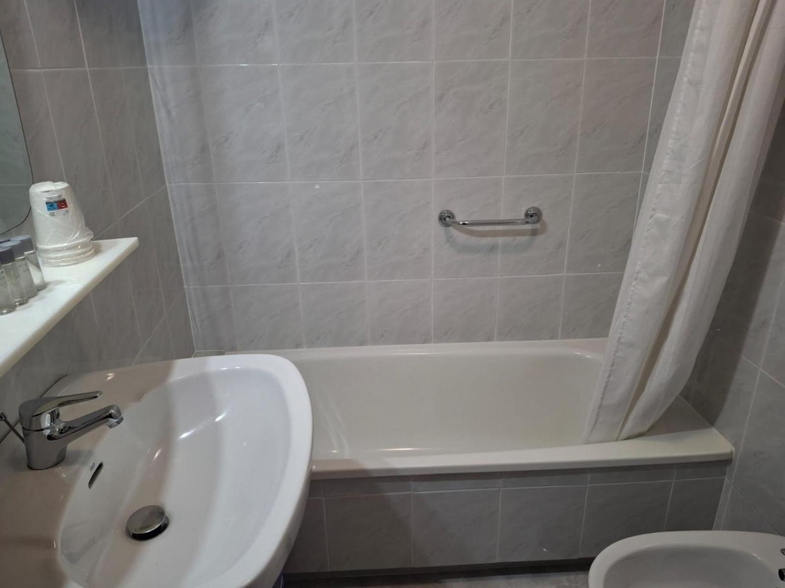 Hotel Capital De Galicia Santiago de Compostela Eksteriør billede